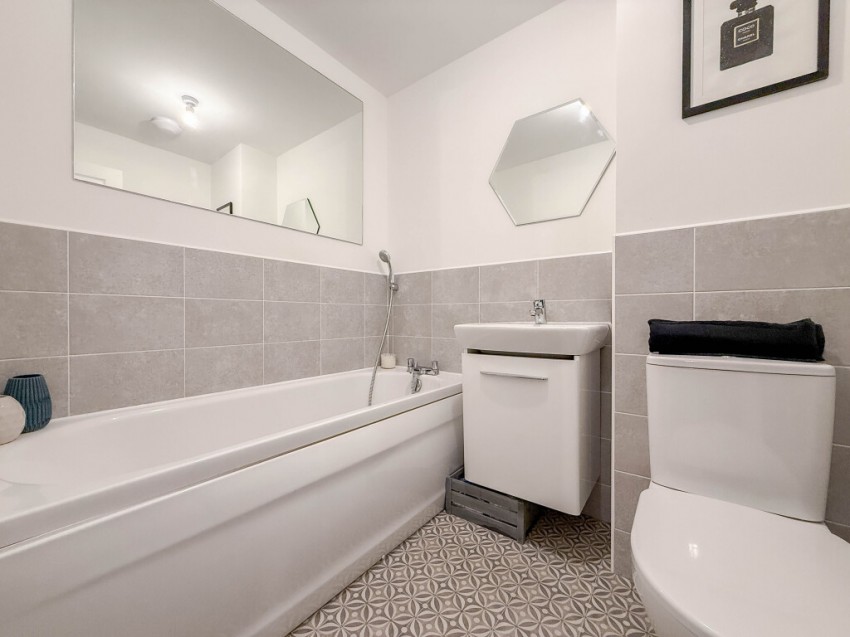 Images for Yarm
