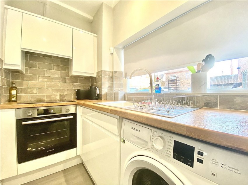 Images for Yarm